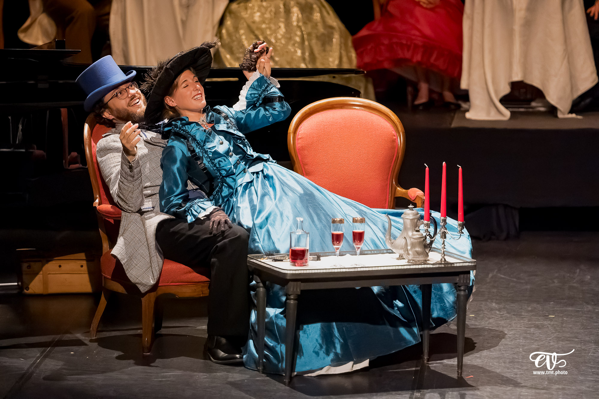 DANS LE SALON DE ROSSINI